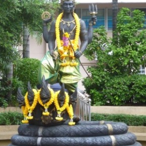 勝利の神☆ナーラーイ 神